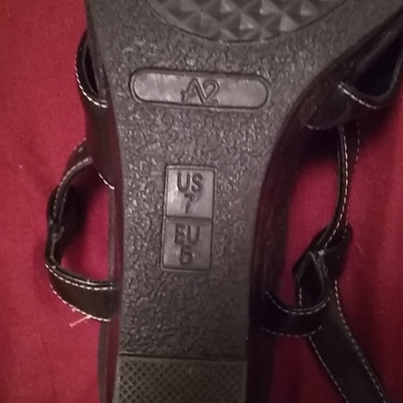 Heels - Picture 6 of 7